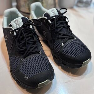 On cloud helion cloudtec sneakers sz 9